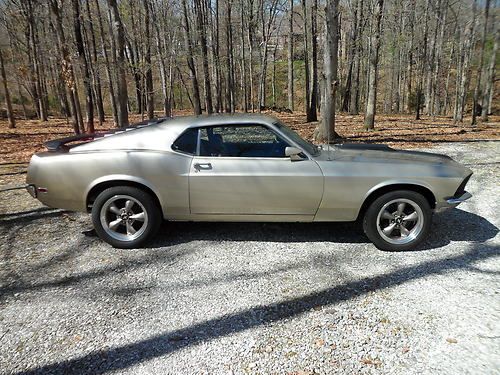 1970 Ford Mustang fastback resto-mod built to look like a 1969 Boss 302, image 8