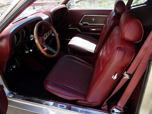 1970 Ford Mustang fastback resto-mod built to look like a 1969 Boss 302, image 11