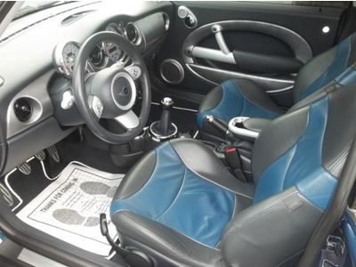 ABS (4-Wheel),Air Conditioning,Alloy Wheels,Aluminum Wheels,AM/FM Stereo,CD Cha, image 9