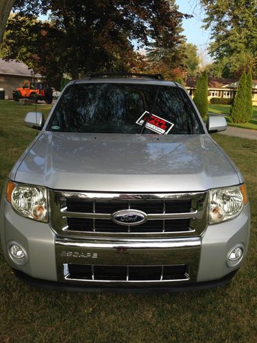 2011 Ford Escape Limited Heated Leather Sunroof Flex Fuel 4-Door 3.0L 36K Miles, image 2