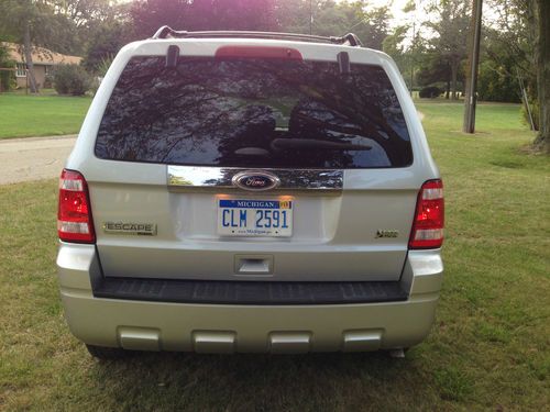 2011 Ford Escape Limited Heated Leather Sunroof Flex Fuel 4-Door 3.0L 36K Miles, image 3