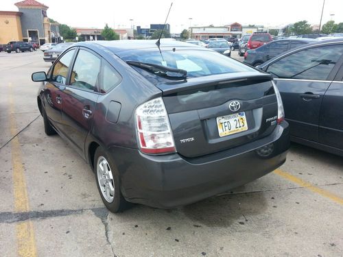 2006 toyota prius base hatchback 4-door 1.5l