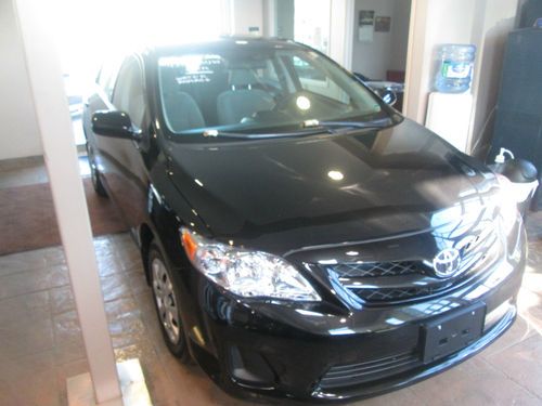 2013 toyota corolla ce sedan 4-door 1.8l