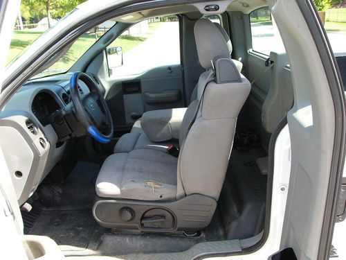 2006 Ford F-150 XL Standard Cab Pickup 2-Door 4.6L No Reserve Work Truck, image 5