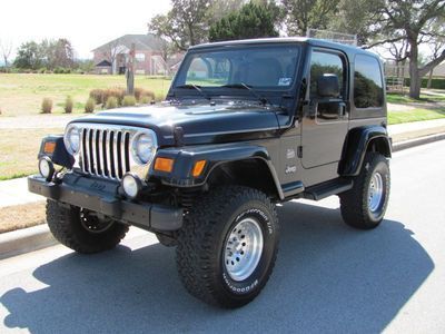 2004 jeep wrangler sahara sport utility 2-door 4.0l