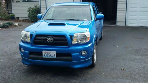 2005 toyota tacoma x-runner extended cab pickup 3-door 4.0l