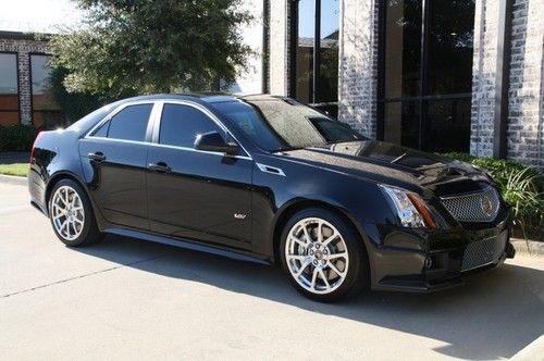 Cts-v black diamond tricoat  ultra view moonroof midnight sapele wood 1 owner