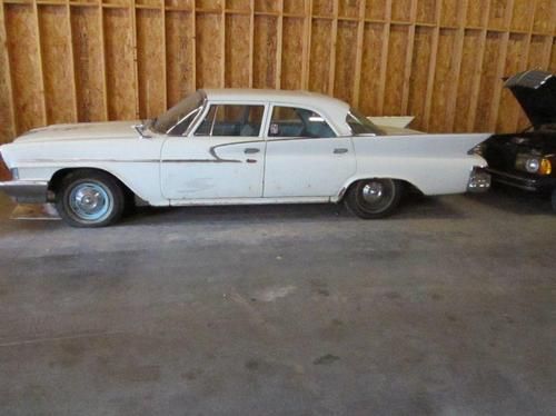 1961 chrysler newport sedan, manual transmission, barn find, solid car!
