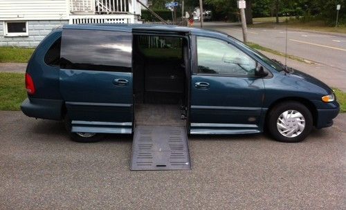 2000 dodge grand caravan se mini passenger van 4-door 3.3l