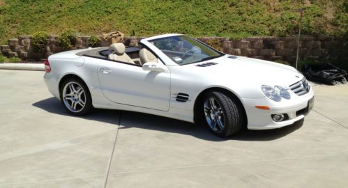 Immaculate 2008 mb sl550 in white with stone leather interior