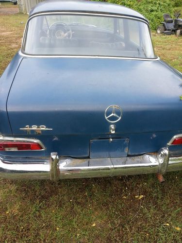 1962 Mercedes Benz parts or restore, image 4