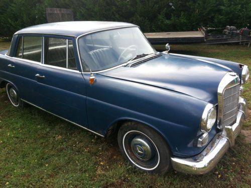 1962 Mercedes Benz parts or restore, image 5