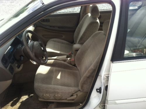 2000 Nissan Altima Car w/ 169K Miles No Reserve!, image 2