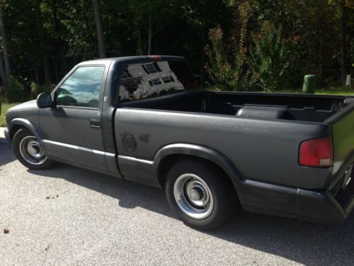 1997 gmc sonoma sl standard cab pickup 2-door 2.2l