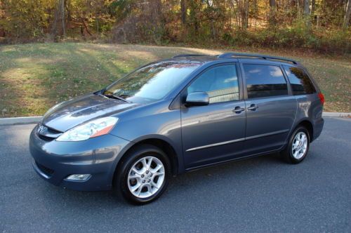 2006 toyota sienna xle awd 4x4 rear dvd leather power doors dealer serviced look