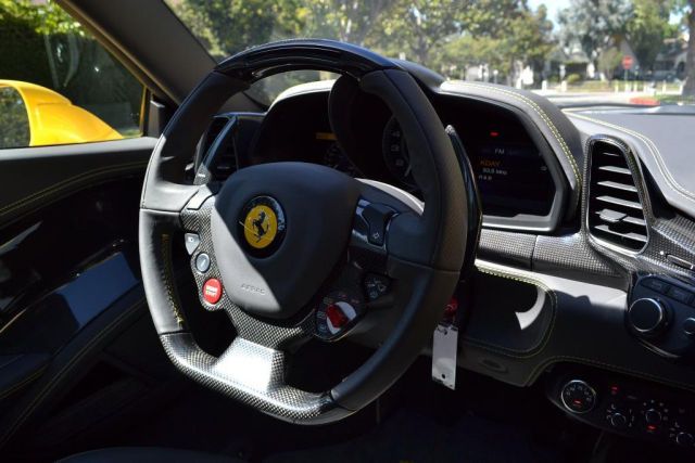 2012 ferrari 458 spider base