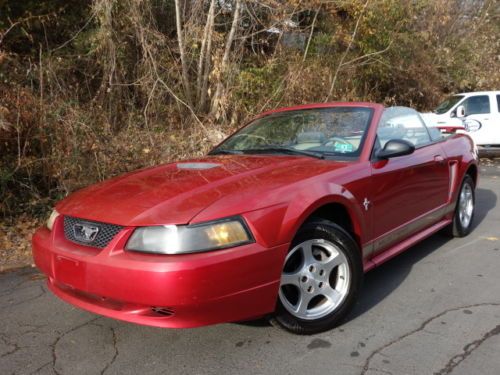 Ford mustang convertible 3.8l v6 soft top leather free autocheck no reserve