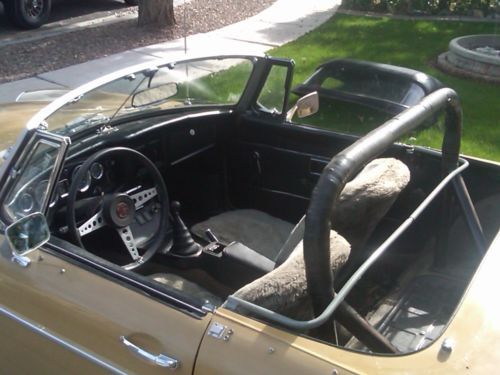 1972 MGB Convertible Original California Car now in Arizona. 11,329 miles, image 6