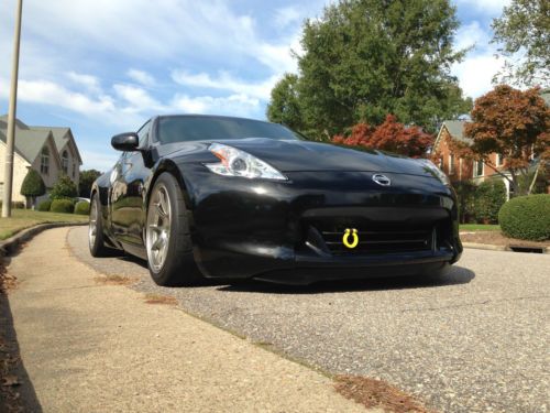 2009 nissan 370z base coupe 2-door 3.7l