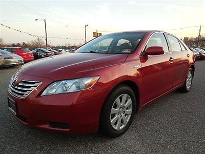 We finance! hybrid jbl alloys 1owner non smoker no accidents carfax certified!