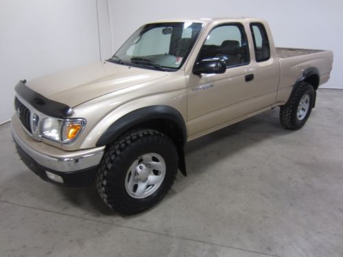 02 toyota tacoma sr5 4x4 2.7l 5-speed manual extended cab 2 owner 80 pics