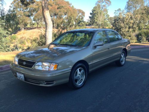 1999 toyota avalon xl 36k original miles! runs perfect needs nothing no reserve!