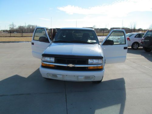 1999 chevrolet s10 ls extended cab pickup 3-door 4.3l