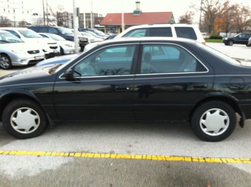 2000 toyota camry ce sedan 4-door 2.2l