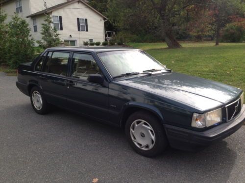 1995 volvo 940 4 dr sedan