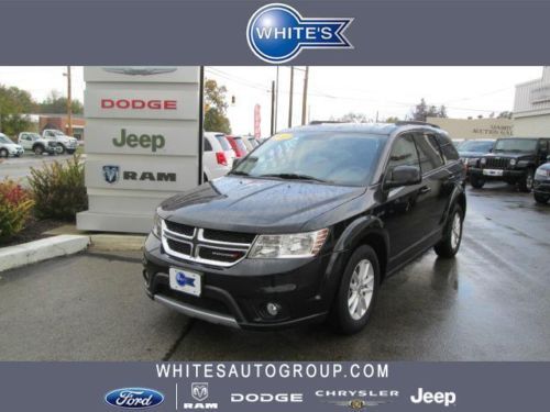 Awd 4dr sxt 3.6l cd 3rd row seat 4-wheel disc brakes abs air conditioning