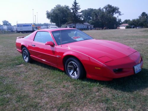 1991 pontiac firebird base coupe 2-door 5.0l