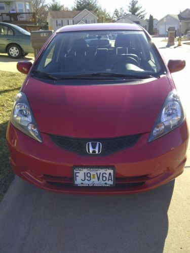 2013 honda fit base hatchback 4-door 1.5l