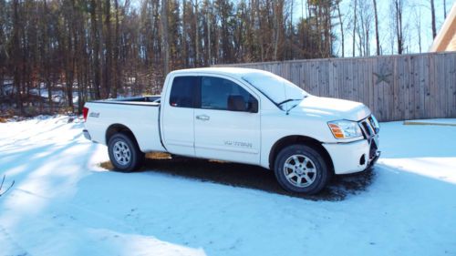 2006 nissan titan se extended cab pickup 4-door 5.6l