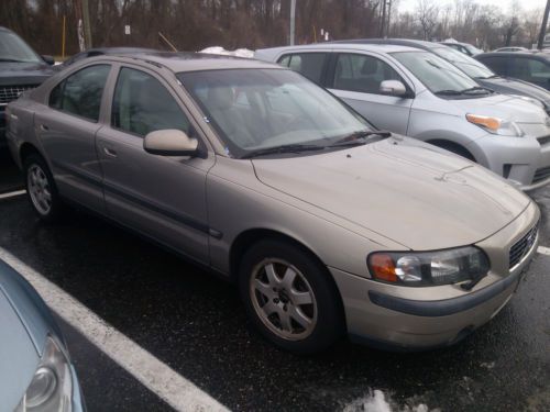 2003 volvo s60 awd sedan 4-door 2.5l