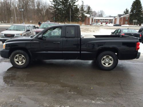 2005 dodge dakota st extended cab pickup,r 3.7l, salvage, damaged, rebuildable