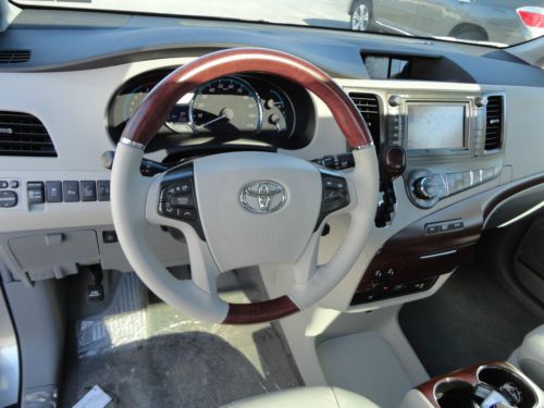 New 2014 Sienna Limited FWD Navigation Dual Sunroof DVD TV Silver Sky Metallic, US $42,500.00, image 13