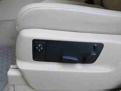 2008 VOLKSWAGEN TOUAREG V6 ALL WHEEL DRIVE, image 18