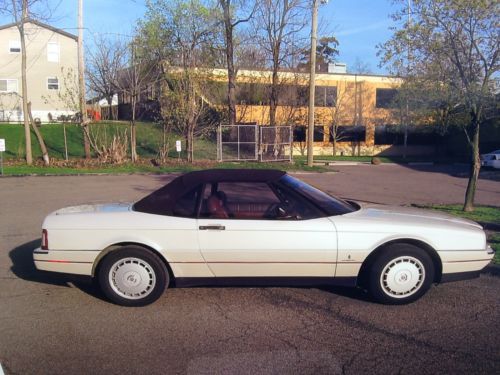 1991 Cadillac Allante, image 2