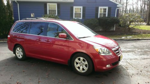 Nice honda odyssey 2006 runs great! touring! fully loaded!