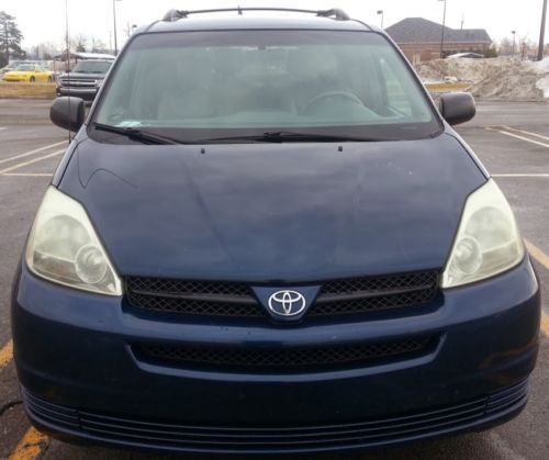 2004 toyota sienna le mini passenger van 5-door 3.3l- 157100 miles- clean title