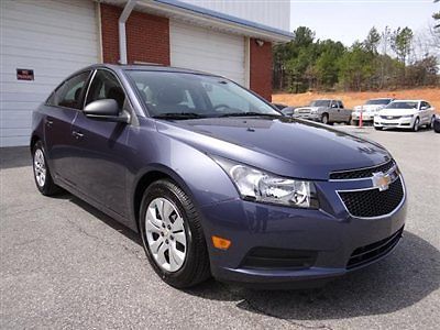 Chevrolet cruze ls new 4 dr sedan automatic gasoline 1.8l l4 mpi dohc 16v atlant