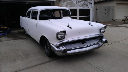 1957 CHEVY BEL AIR 210 2 DOOR POST, image 2