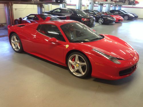 2014 ferrari 458 spider red/black 200 miles carbon! race seats! new! ready 2 go!