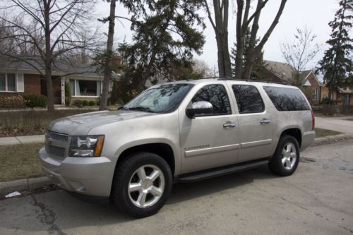 2007 chevrolet suburban 1500 ltz loaded