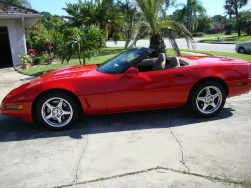 1996 chevrolet corvette base convertible 2-door 5.7l