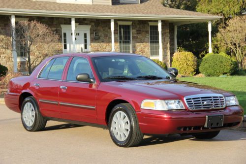 2011 ford crown victoria { police interceptor } 15k original miles buy it now !!