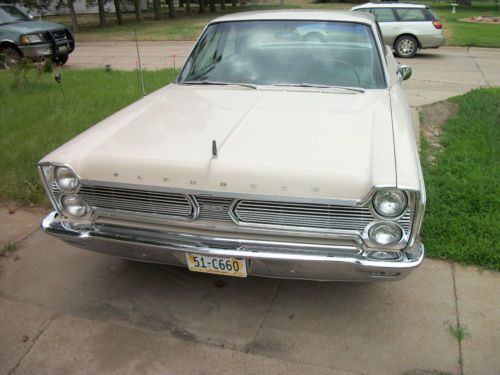 Beautiful unmolested 1966 plymouth fury iii 4 dr 318 ci low low miles!!!!