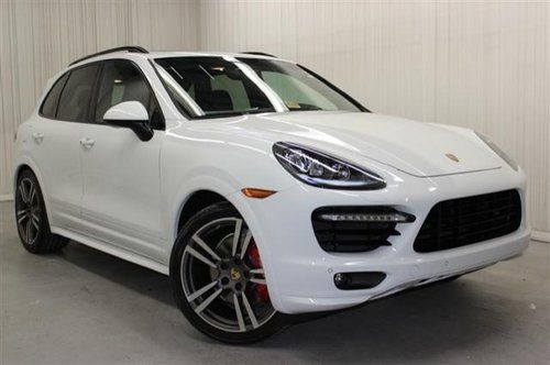 2013 porsche cayenne gts navigation bose audio park assist panorama roof white