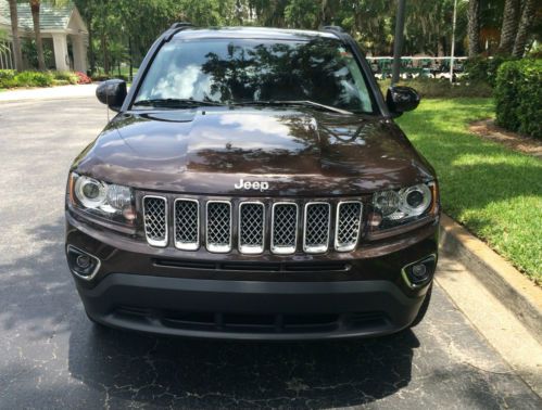 2014 limited edition jeep compass - plum color - perfect carfax - mint condition