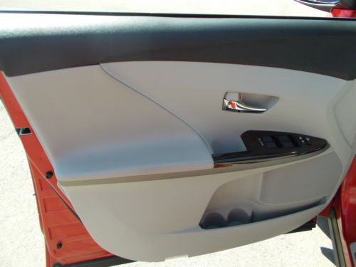 SUPER NICE AWD 2012 TOYOTA VENZA LE, image 17